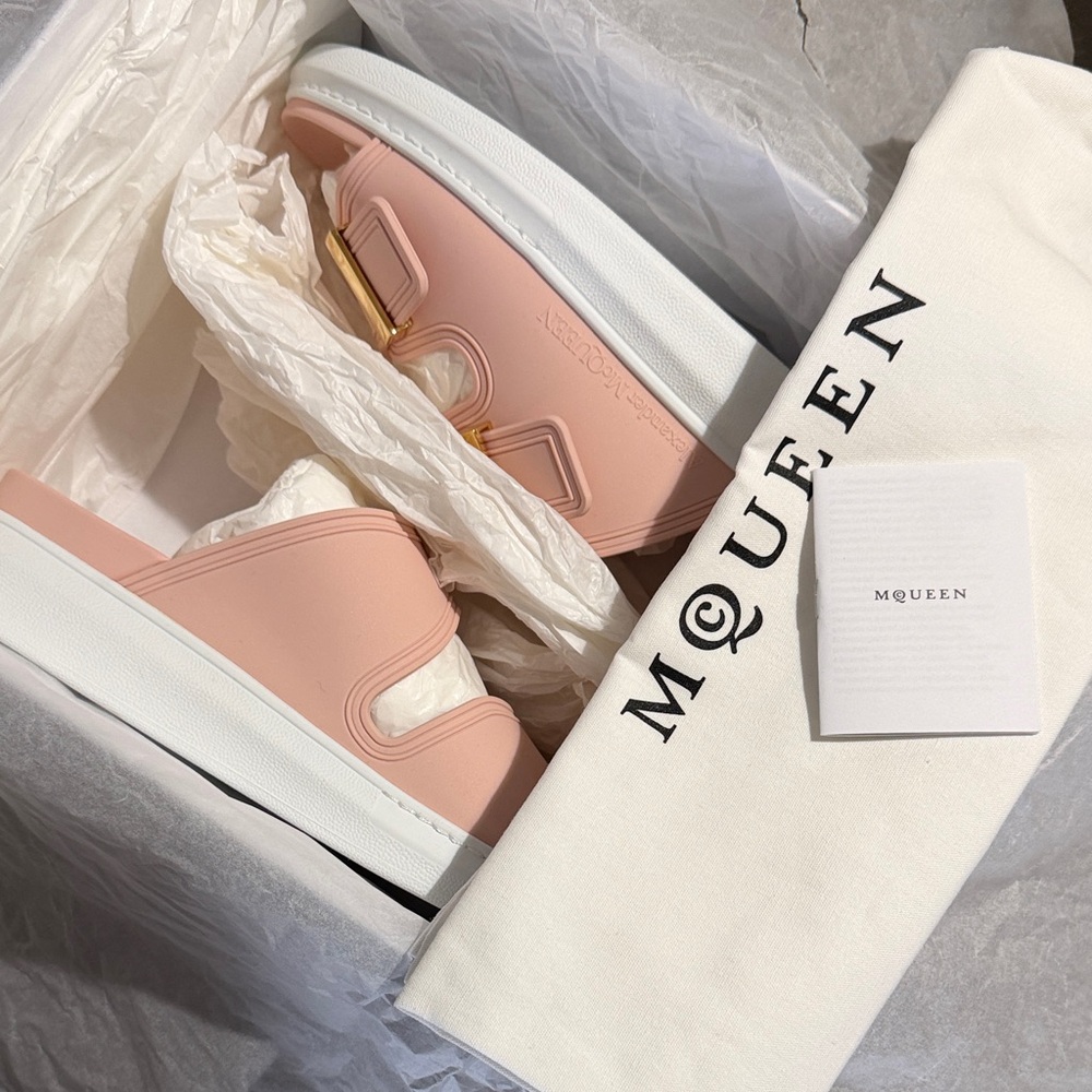 Alexander McQueen Blush Pink Rubber Slide Sandals - Picture 7 of 9
